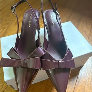 Women Marc Fisher kitty hell shoes